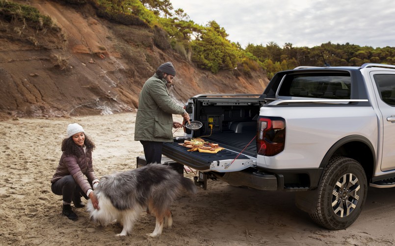 Ford Ranger Plug-in Hybrid: pick-up z wtyczką