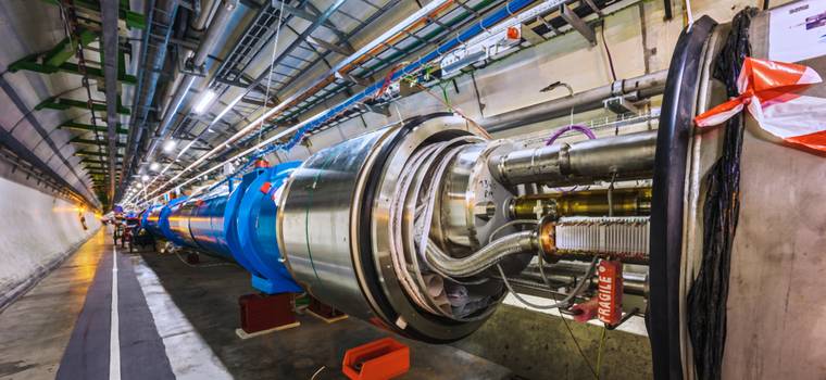 Wielki Zderzacz Hadronów osiągnął rekordową energię i pozwolił odkryć trzy nowe egzotyczne cząstki