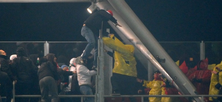 Po awanturze na stadionie policja zatrzymała tylko dwóch kiboli Legii