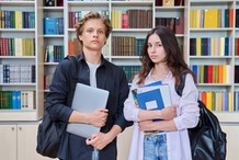 Czy szkoła może wprowadzić mundurek szkolny? Wygląd uczniów tematem interpelacji poselskiej