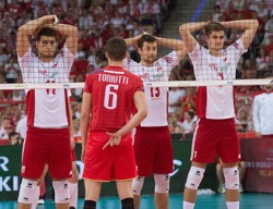 Medialna wojna o siatkarskie Mistrzostwa Świata. Kto pozbawił Polaków emocji?