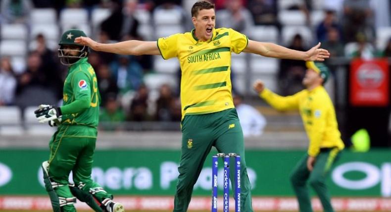 South Africa's Morne Morkel (C) celebrates the wicket of Pakistan's Mohammad Hafeez during the ICC Champions trophy match at Edgbaston in Birmingham