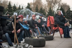 Powtórka z Krymu na wschodzie Ukrainy? 30 proc. szans [SCENARIUSZE]