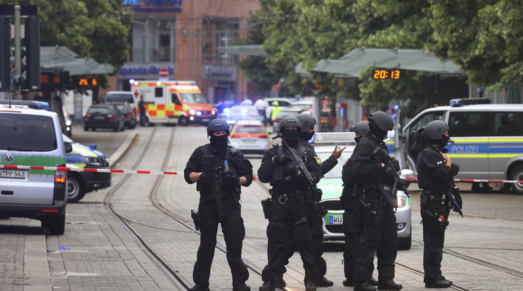 Elfogták a németországi késes támadás elkövetőjét. Fotó: MTI/AP/DPA 