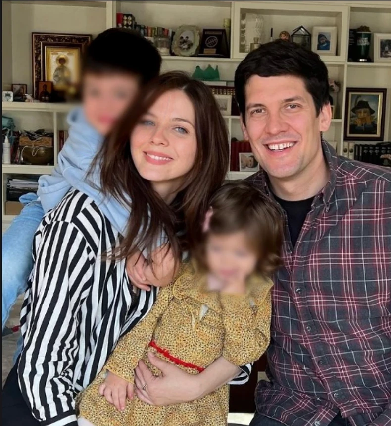 Nina Janković sa porodicom