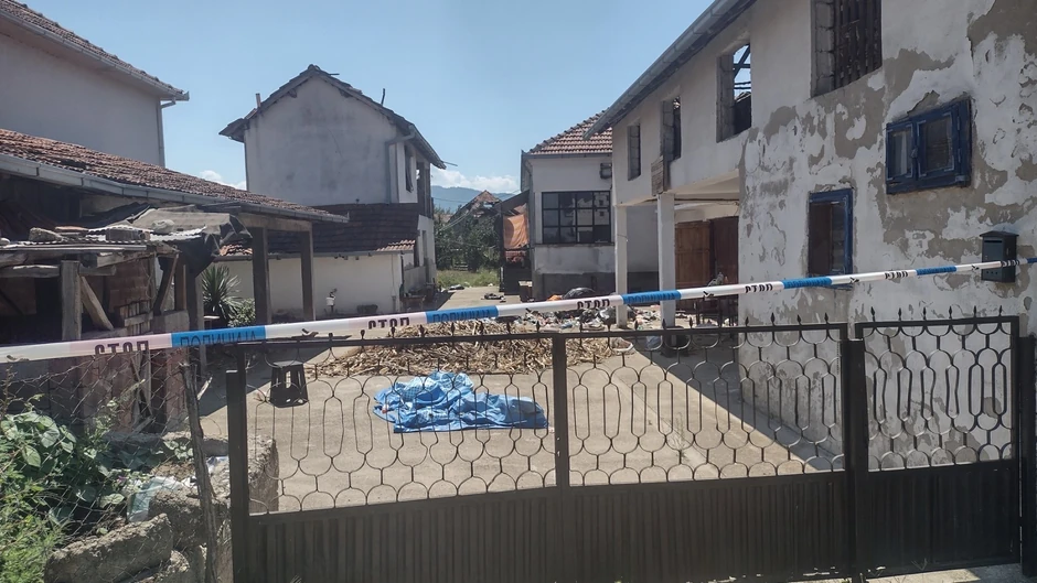Kuća u kojoj je odigrao užas još je obeležena policijskom trakom