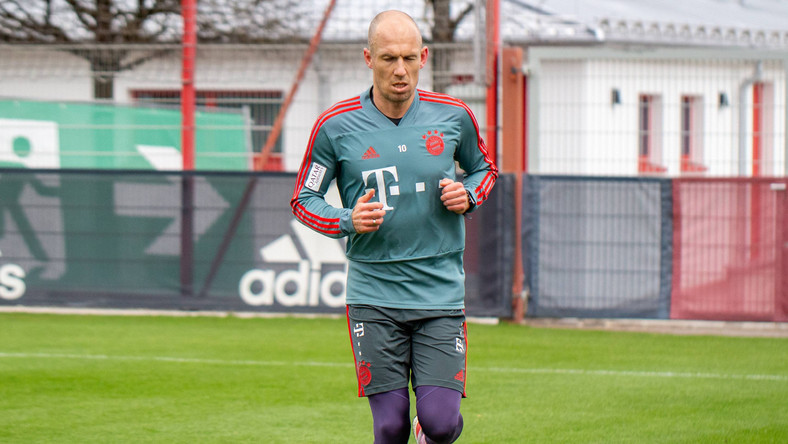 Arjen Robben wznowił treningi w Bayernie Monachium. Doświadczony Holender po raz szósty w tym sezonie kończy rehabilitację i próbuje wrócić do gry.