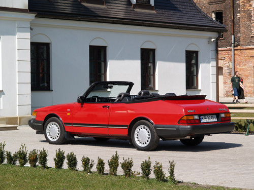 Saab 900 Turbo 16S: Kabriolet otwarty na turboemocje