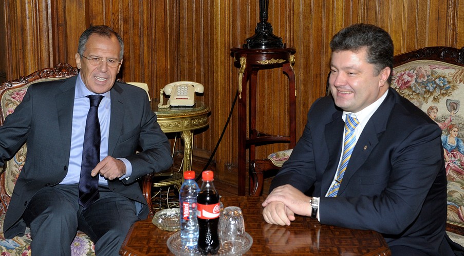 Siergiej Ławrow i Petro Poroszenko w 2009 roku