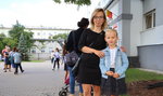 Początek roku szkolnego w Łodzi. - Będzie fajnie z kolegami - mówią uczniowie szkoły na Pogonce. Nauczyciele i rodzice obok radości mają dużo trosk