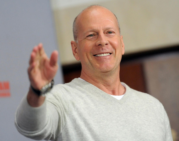 Bruce Willis ma chrapkę na Bonda