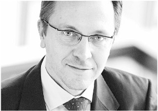 Rybiński: Skąd się bierze bogactwo