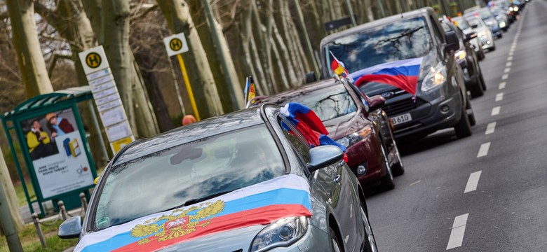 Kontrolowane kampanie i specjalni "aktorzy". Kto stoi za prorosyjskimi demonstracjami w Niemczech