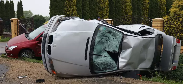 Pijany kierowca BMW zaczął uciekać na widok policji. Skończyło się to tragicznie