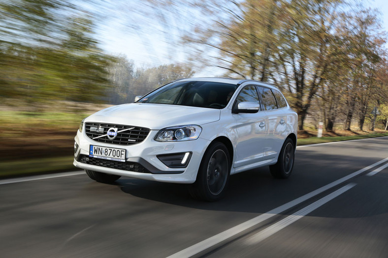 Volvo XC60 T5 R-Design - Autostradowa terenówka