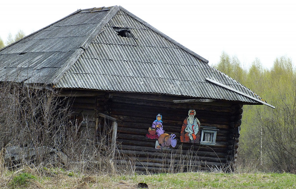 Rosja. Artysta przywraca życie opuszczonym wioskom