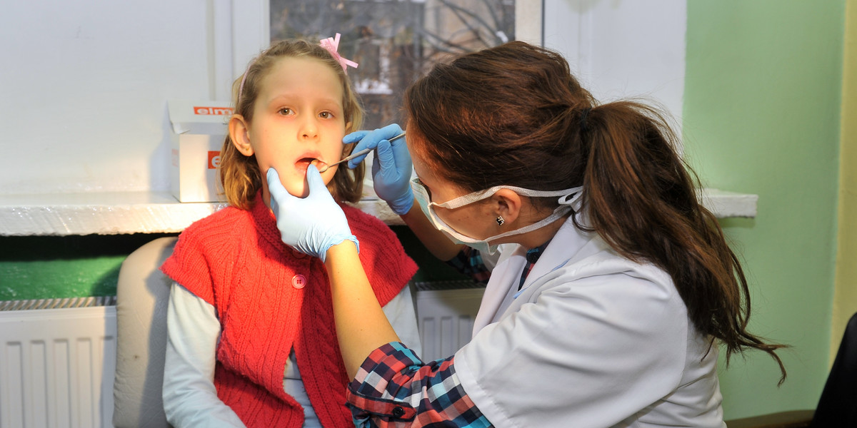 Badania zębów u dzieci
