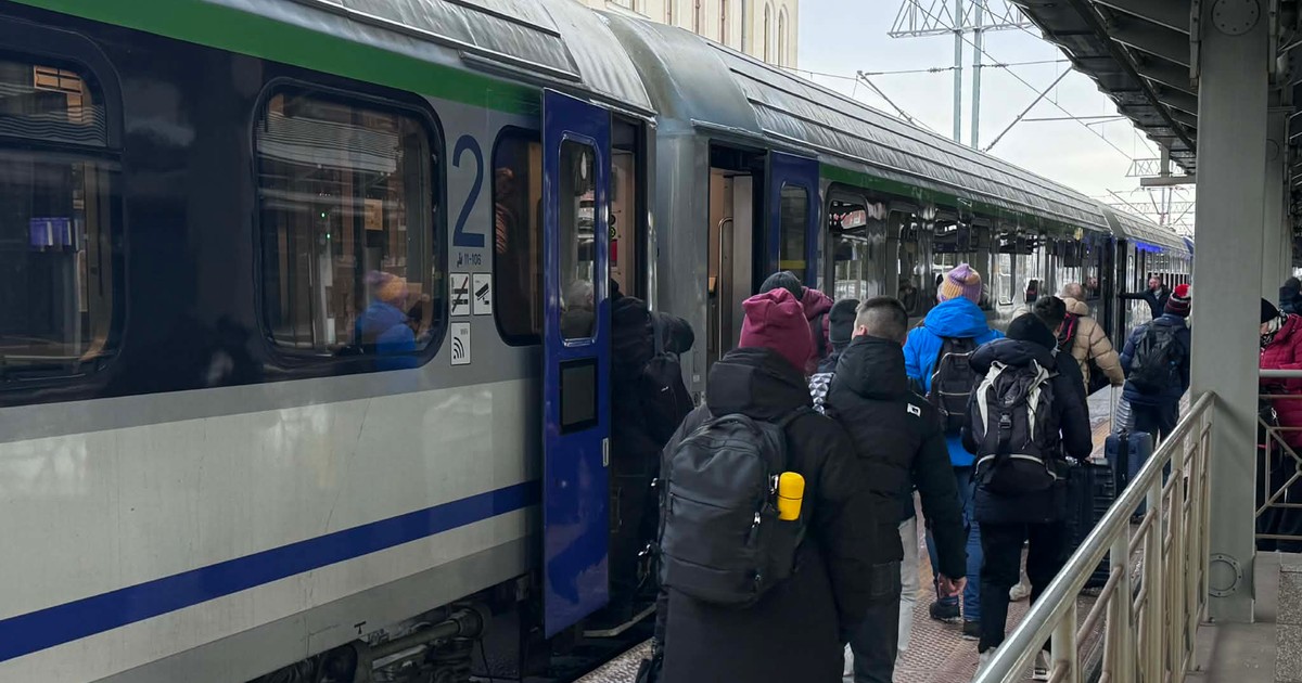 Koszmar podróżujących w Grodzisku Mazowieckim. Potężna awaria pociągu