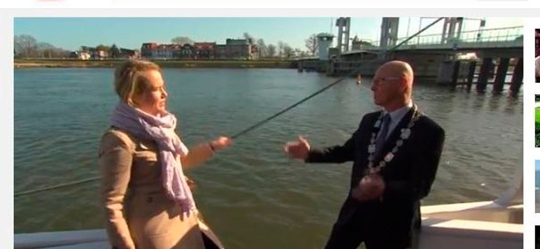 Chciała przeprowadzić wywiad, ale ... wpadła do wody [WIDEO]