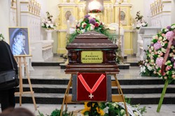 Pogrzeb Janusza Rewińskiego. Pożegnali go przyjaciele z dawnych lat [FOTO]