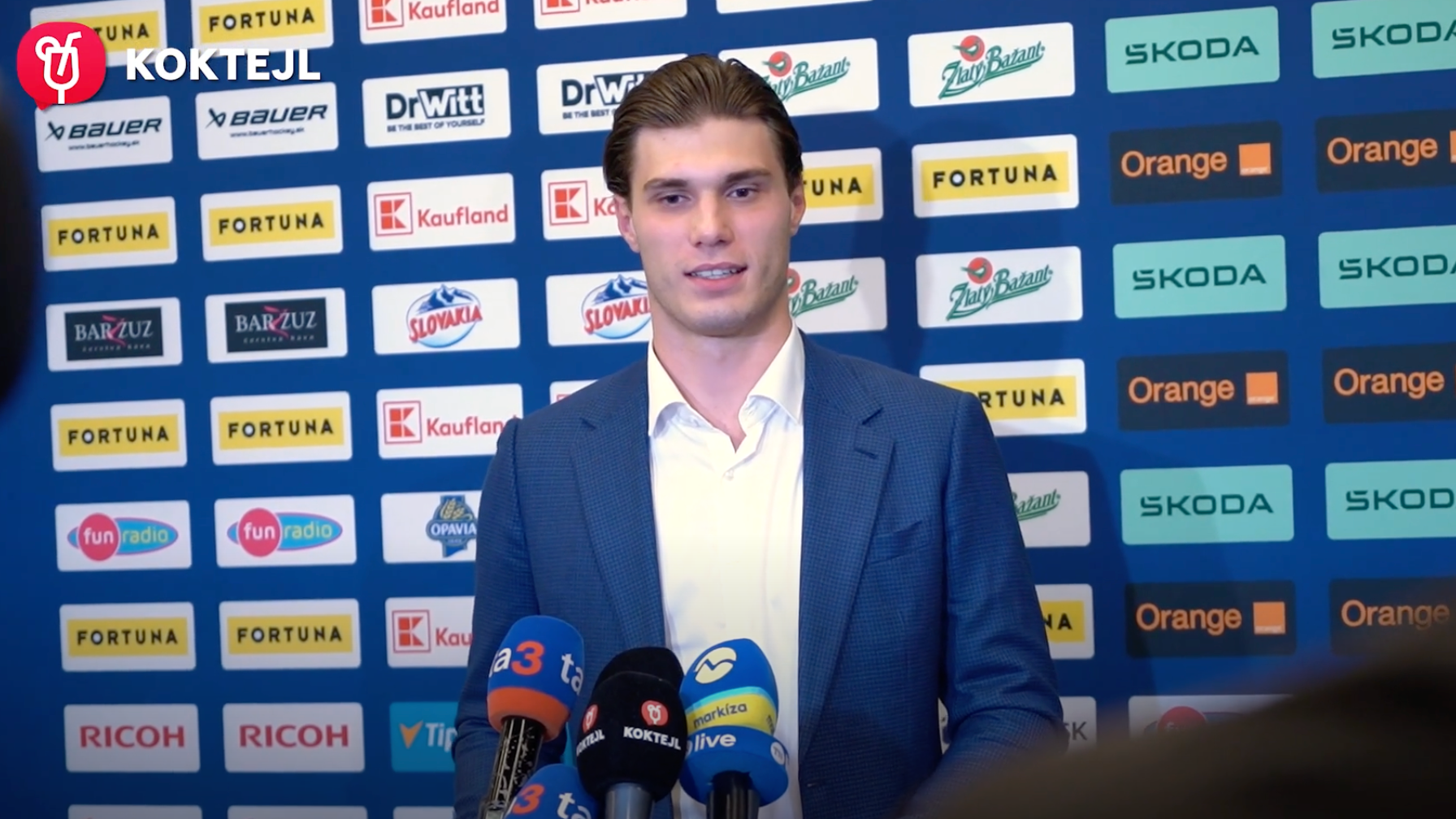 Hokejista Juraj Slafkovský.