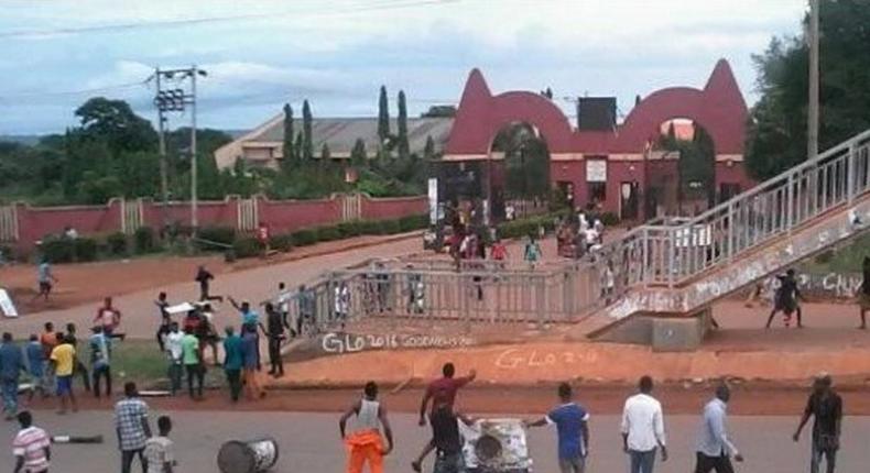 Auchi poly expels 40 students for result falsification.