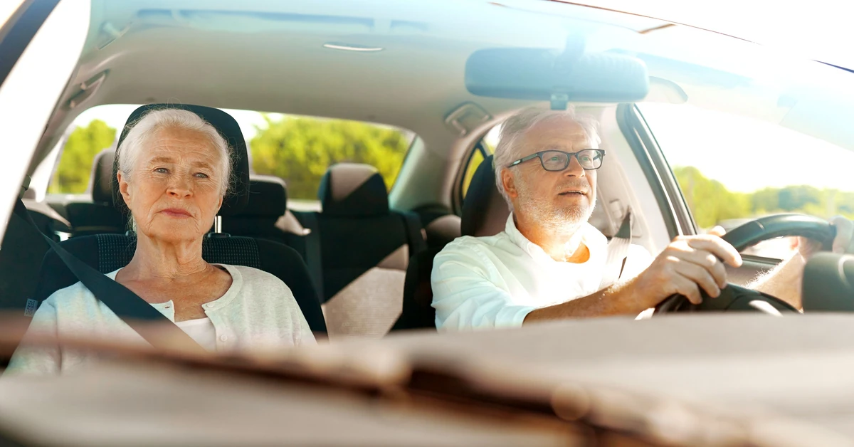Seniorzy stracą prawo jazdy w 2025? Decyzja zapadła. Oto nowe zasady