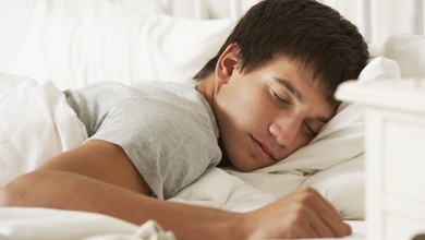 Niech śpi do oporu! Nastolatek musi się wysypiać, by...