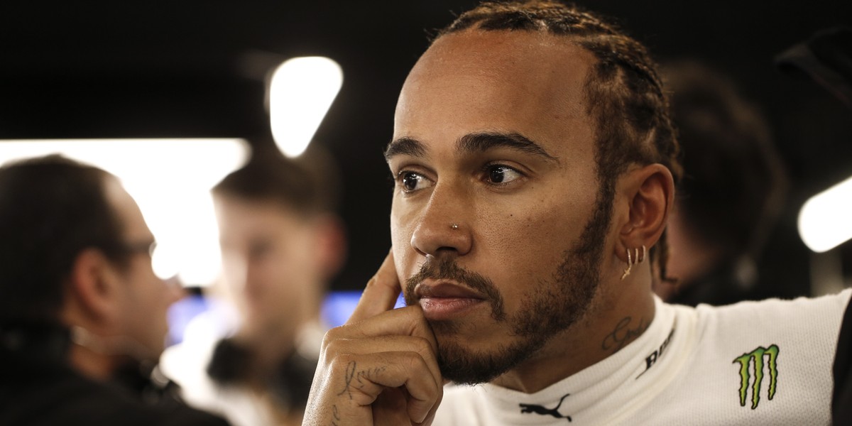 Lewis Hamilton (37 l.), 7-krotny mistrz świata Formuły 1, wiele razy doświadczał rasistowskich wyzwisk