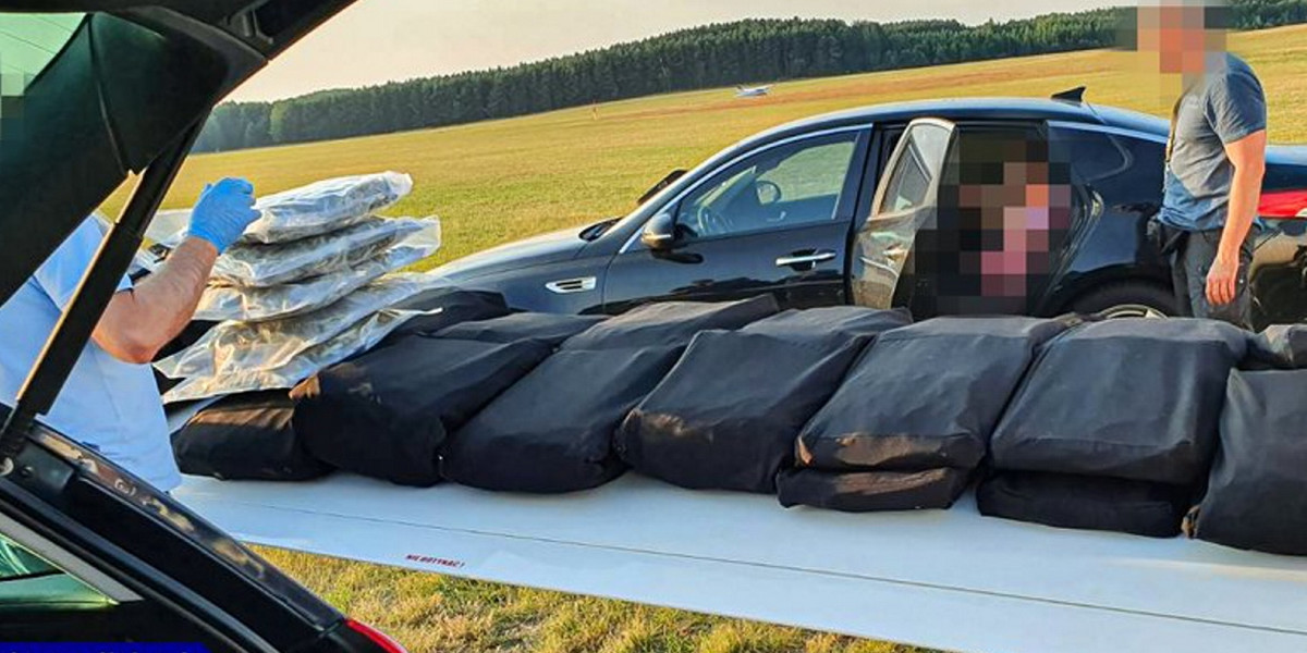 Samolot pełen narkotyków wylądował na lotnisku w Przylepie.