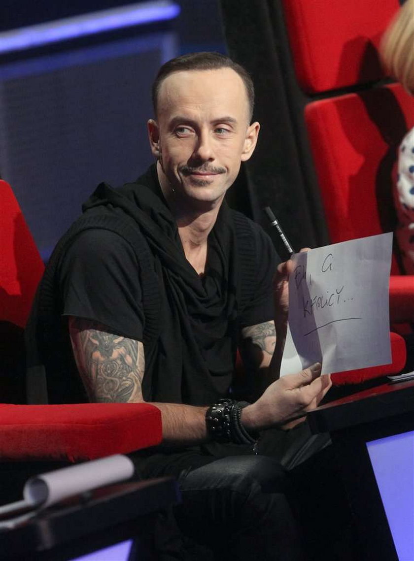 Nergal nabija się z katolików na wizji!? FOTO