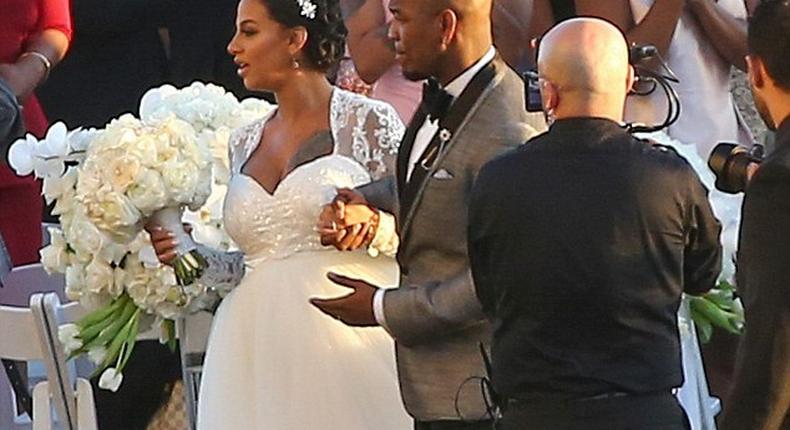 Ne-Yo and his fiancee, Crystal Renay, are officially husband and wife.