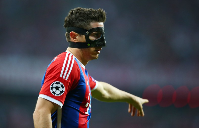Robert Lewandowski in the mask only scratched Barcelona ...