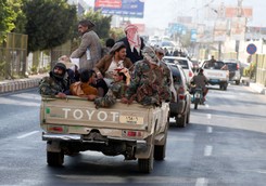 Zmasowany atak Huti na statki i okręty powstrzymany. 'Bezpośrednie zagrożenie'