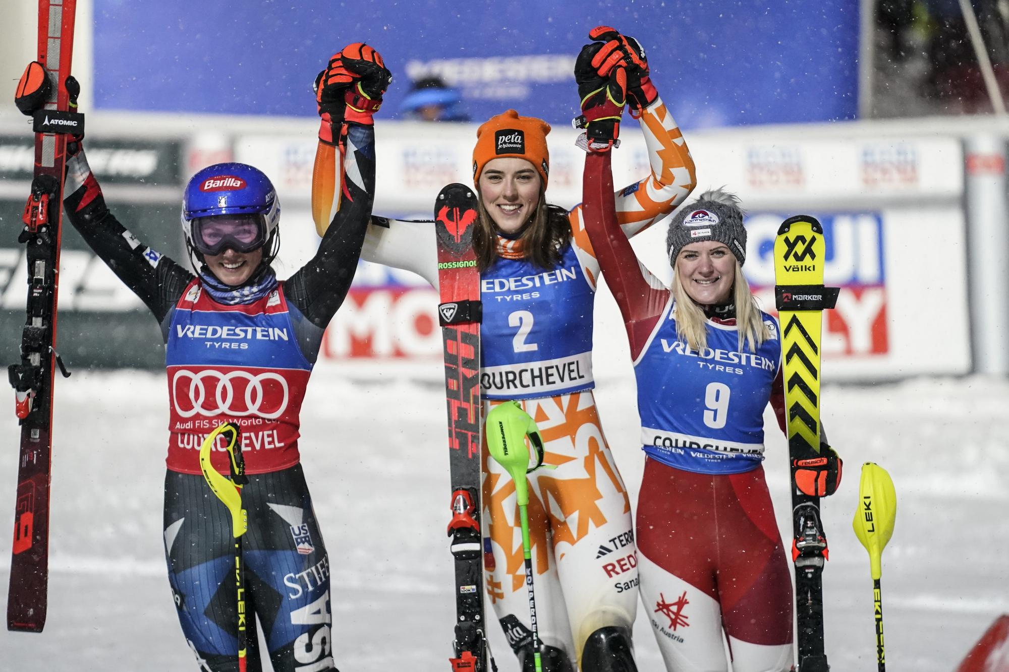 Víťazka Petra Vlhová, americká lyžiarka Mikaela Shiffrin a Rakúšanka Katharina Truppe.