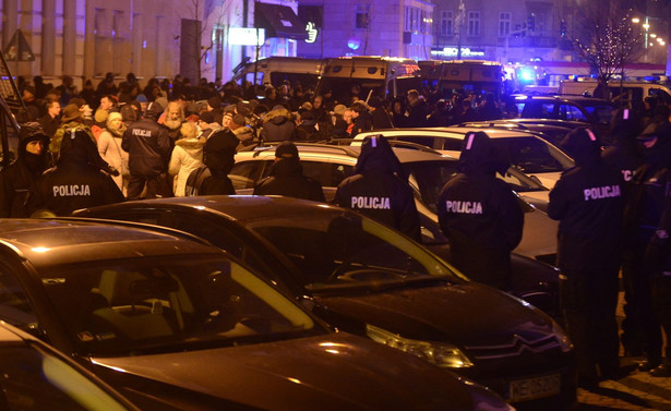 Sasin o ostatnich zajściach na ulicach Warszawy: Eskalacja emocji może prowadzić do tragedii