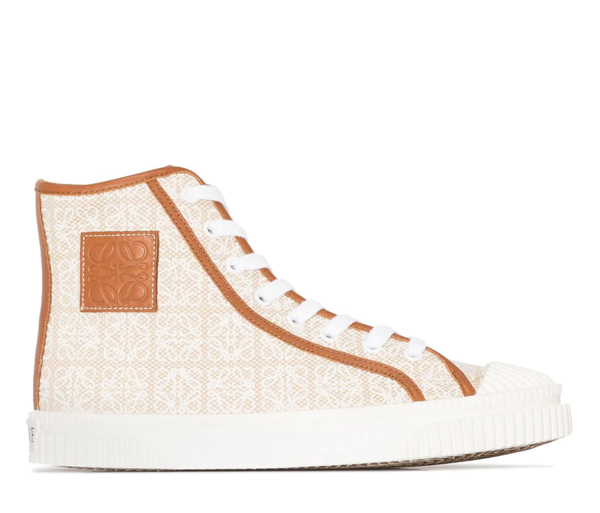 Anagram-Hightop-Sneakers von Loewe für 655 Franken, via Farfetch.