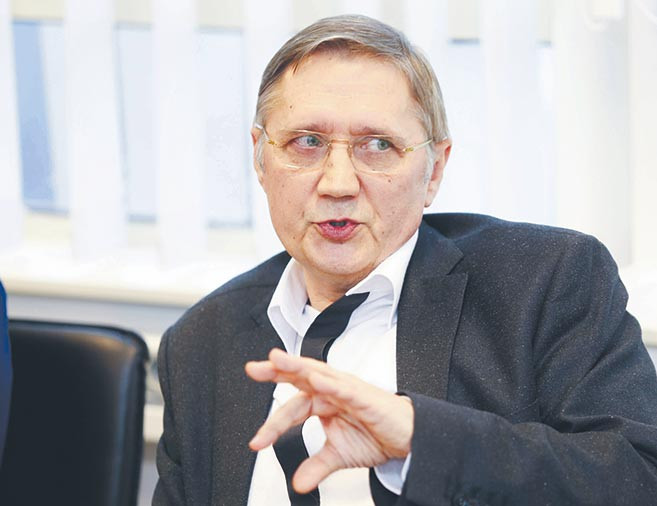 dr Jarosław Tworóg, wiceprezes Krajowej Izby Gospodarczej Elektroniki i Telekomunikacji