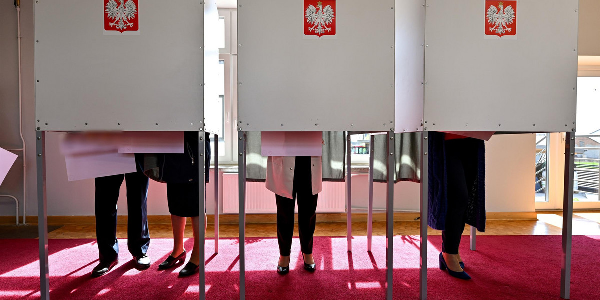 Głosowanie w wyborach samorządowych 2024.
