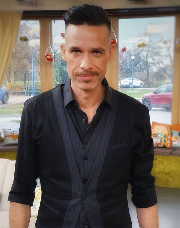 Moderátor Roman Juraško. 