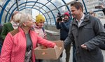 Pierwszy dzień prezydenta Trzaskowskiego. Rozdawał pączki w metrze