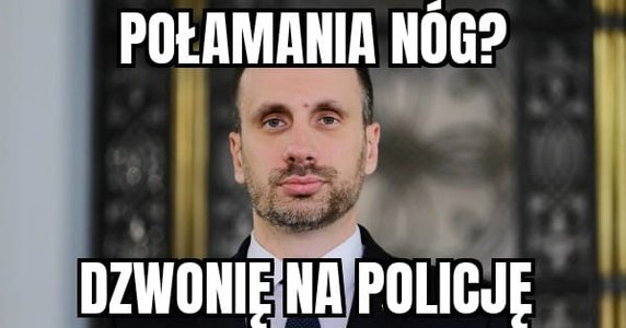 Janusz Kowalski rozbawił internautów. Memy z politykiem - Wiadomości