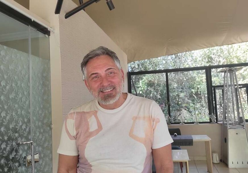 Sinisa-Isljamovic-frizer-u-Keniji-3-foto-Milkica-Milojevic-872x610