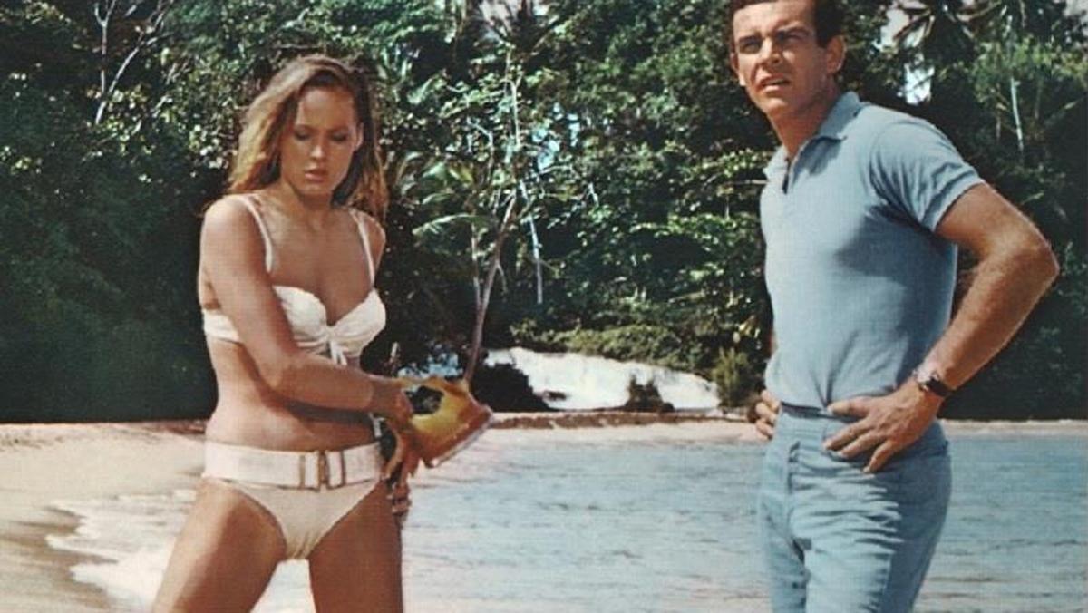 Ursula Andress Sean Connery 007 Bond dr No plaża