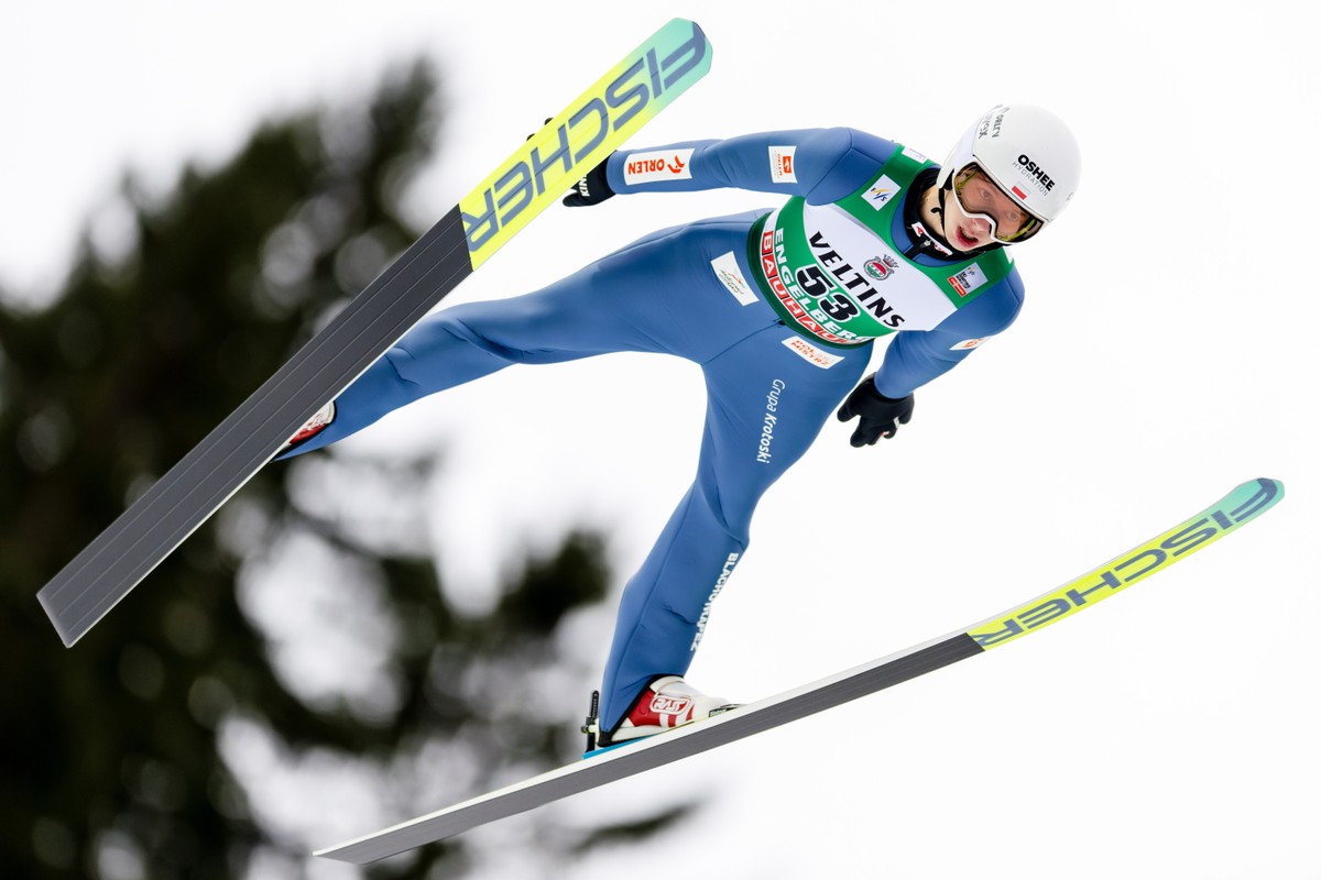 Tomasiak 13. w Engelbergu. Kot i Kubacki odpadli po pierwszej serii