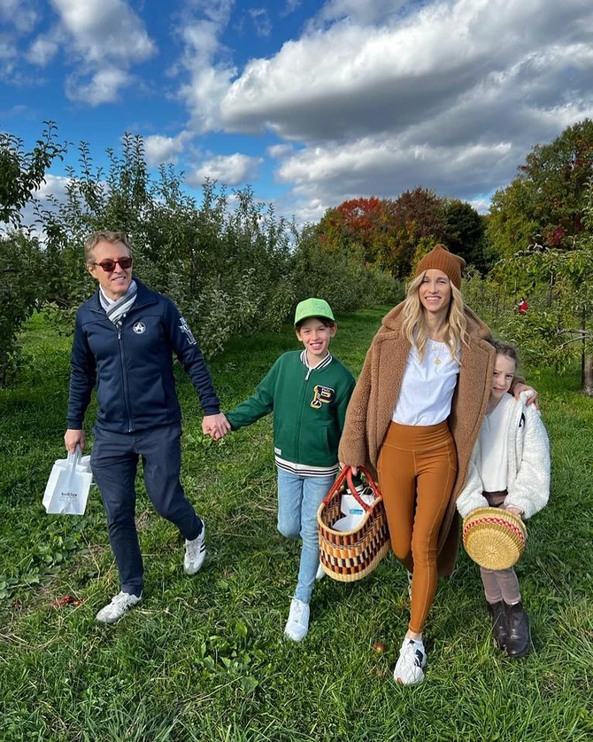 Dr Tamara Lazić sa suprugom i decom