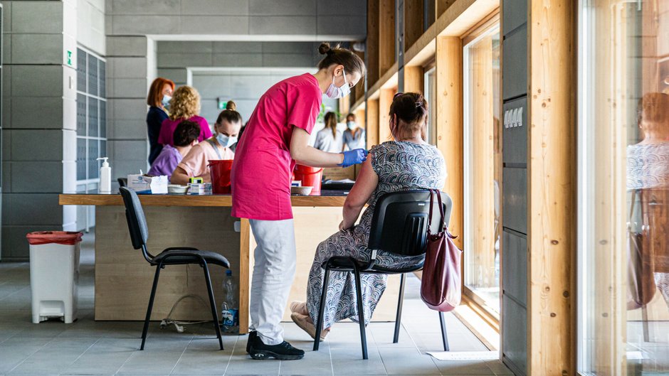 Uniwersytet Wrocławski prowadzi akcję szczepień swoich studentów i pracowników