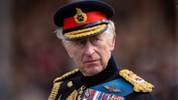Észreveszel valami furcsát Károly király új portréján?