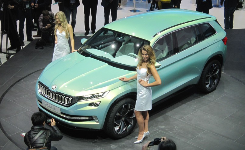 Skoda VisionS - debiut w czasie salonu samochodowego w Genewie