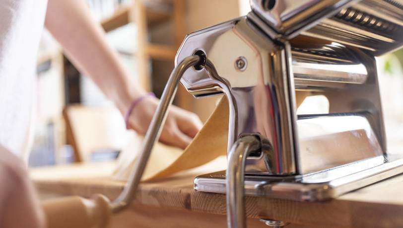 Pasta selber machen: Die besten mechanischen Nudelmaschinen für Zuhause